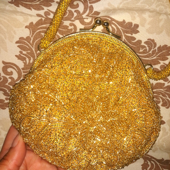 Gold vintage beaded mini purse - Picture 3 of 8